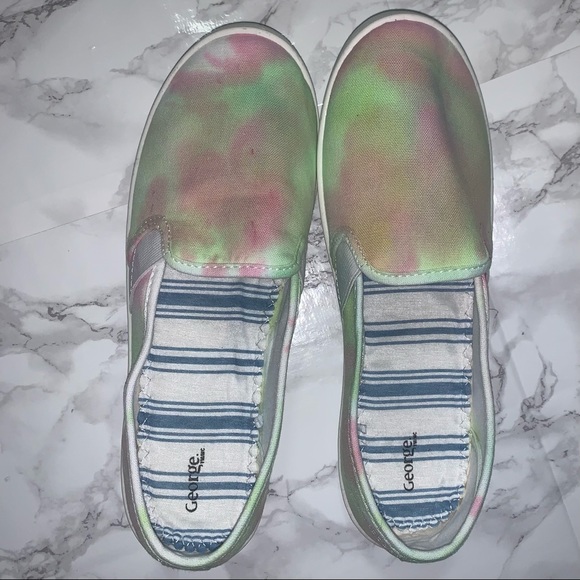 Baby Yoda Custom Green and Pink Tie Dye Slip-on Shoes Size 8 - Picture 3 of 7